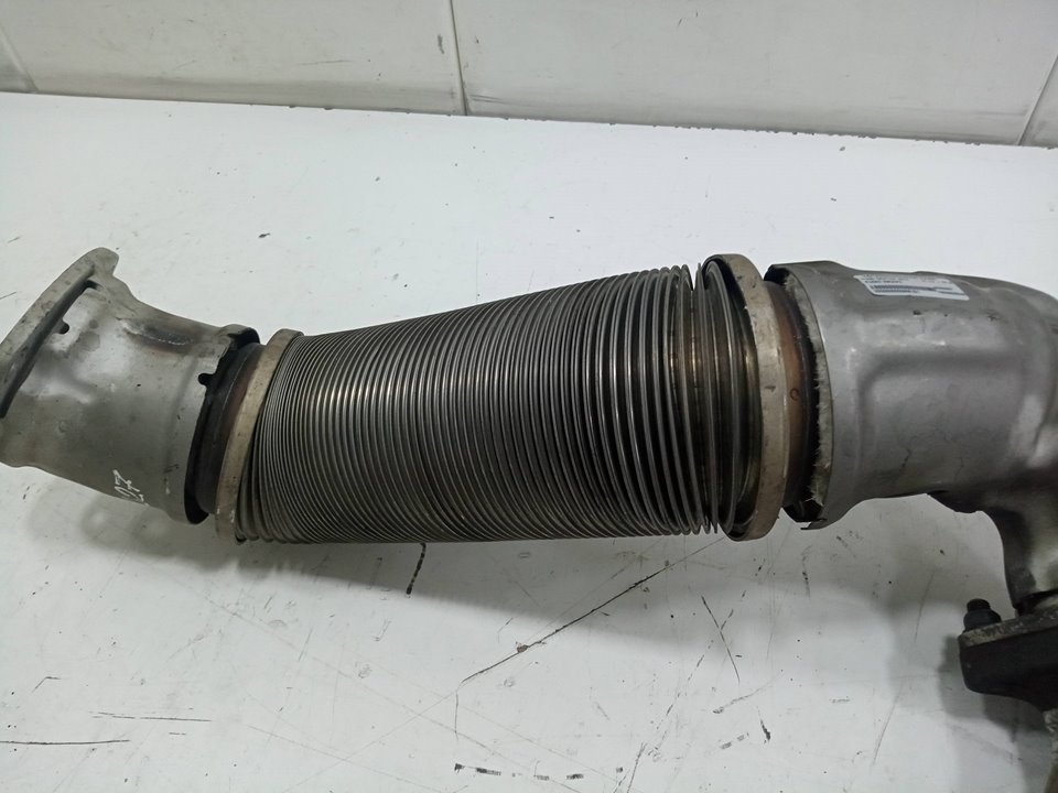 Flexo escape fuso canter 3s13   |   01.13 